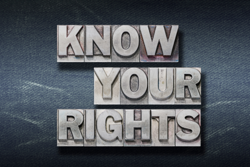 Important Tip: If you are not a U.S. citizen and an immigration agent stops you, you must show your papers. This is required if you have them with you. U.S. law states that people over 18 should carry immigration documents If you do not have your visa or green card or you do not want to answer further questions, you have the right to remain silent.